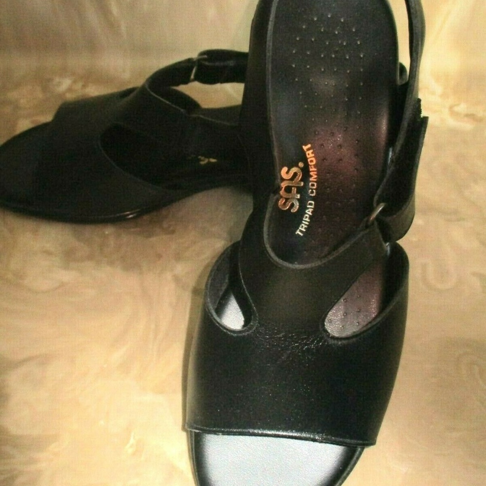 SAS Black Leather Tripad Comfort Ankle Sandles 8W